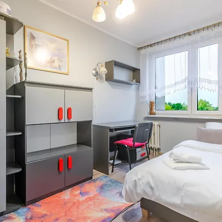 Апартаменты Przyszlosci Comfort By Bookinghost *